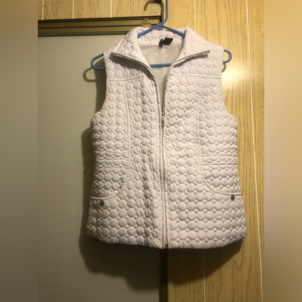 New Directions Vest size Medium